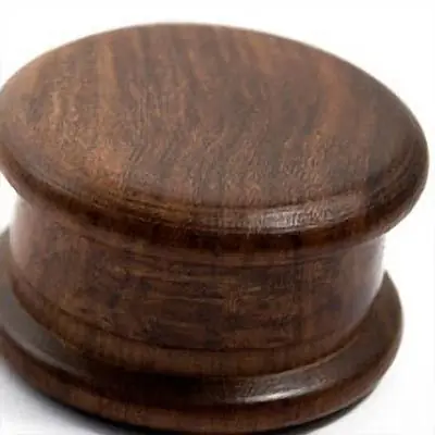 Affaire À Saisir EFFRITEUR EN BOIS